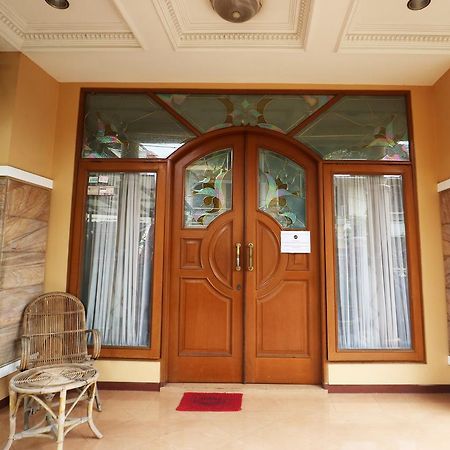 Maharani Guesthouse Tebet Syariah Jakarta Kültér fotó